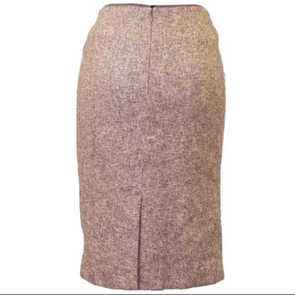 🎻SALVATORE FERRAGAMO🎻 TWEED PENCIL SKIRT🎻 - Picture 2 of 8